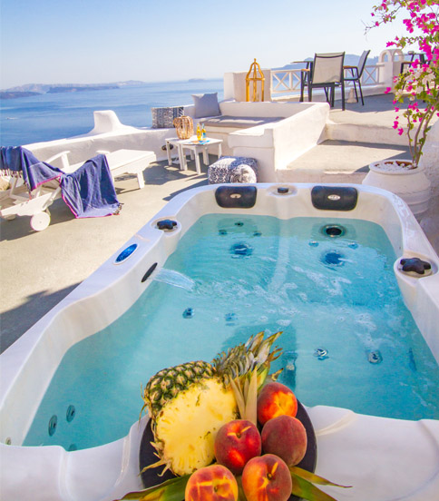 Superior Suite with Hot Tub and Caldera view